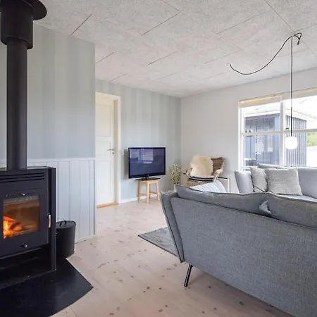 Ferienhaus Gorgeous In Ejstrupholm With Wifi *